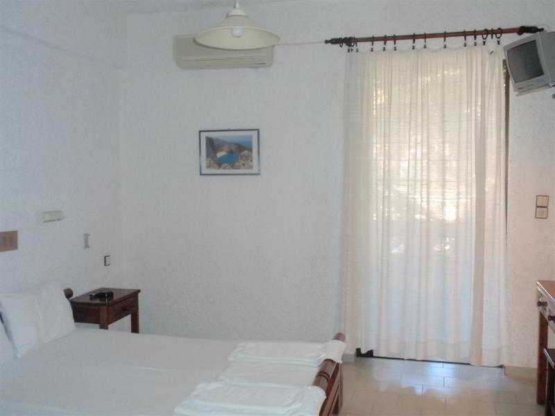 Fevro Hotel Αγία Γαλήνη Εξωτερικό φωτογραφία